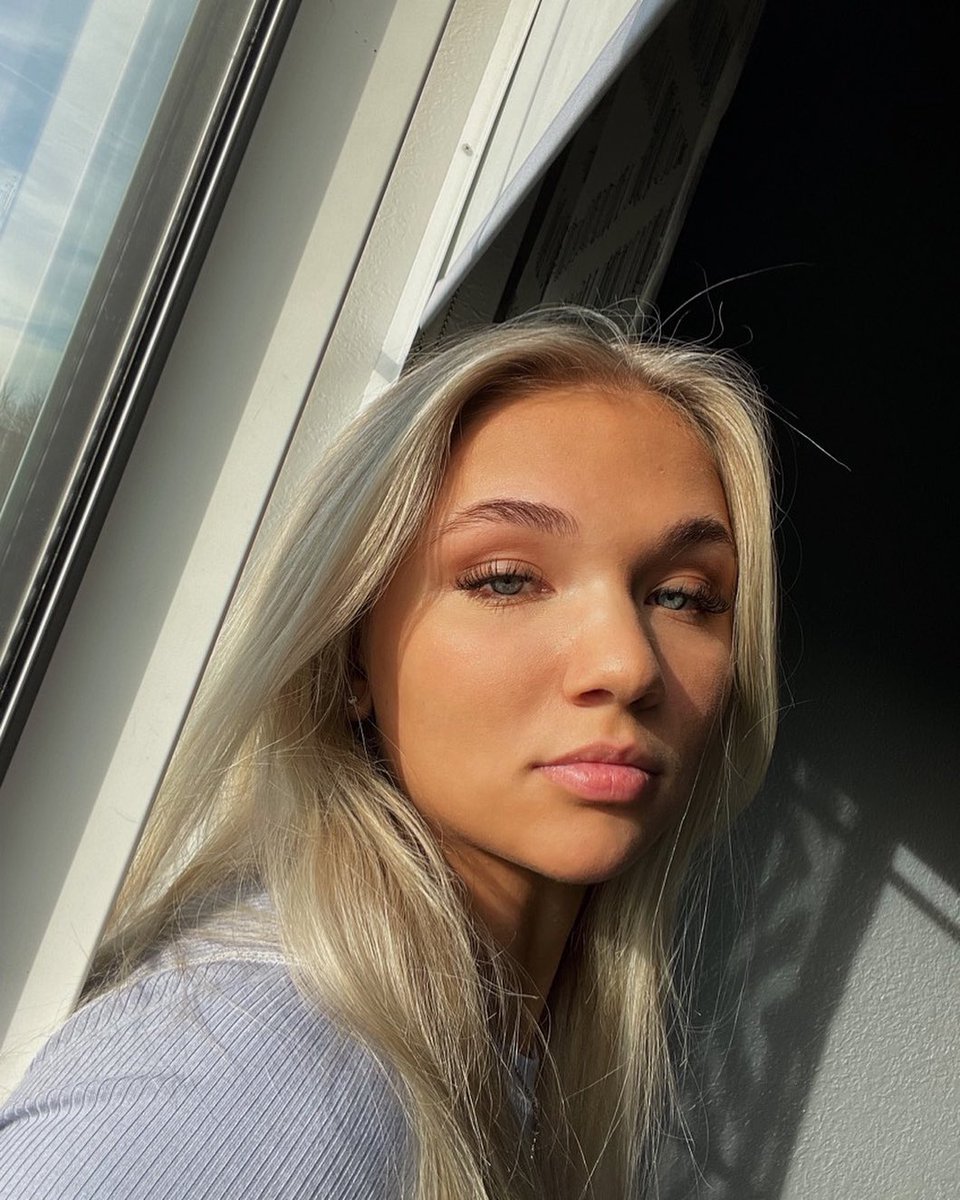 #WCW

I don't know what I did to deserve her but I look forward to spending the rest of my life with her ❤️🥰