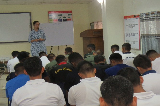 jammu_media's tweet photo. Personality development training for serving personnel aspiring to become Officers in #IndianArmy commenced under flagship project of #SambaSuper40 under the aegis of #MissionFirstBrigade of Gurj Division,
#RisingStarCorps
@amritabhinder
@rwac48 @ajitbhinder https://t.co/LbfgR2ksRe