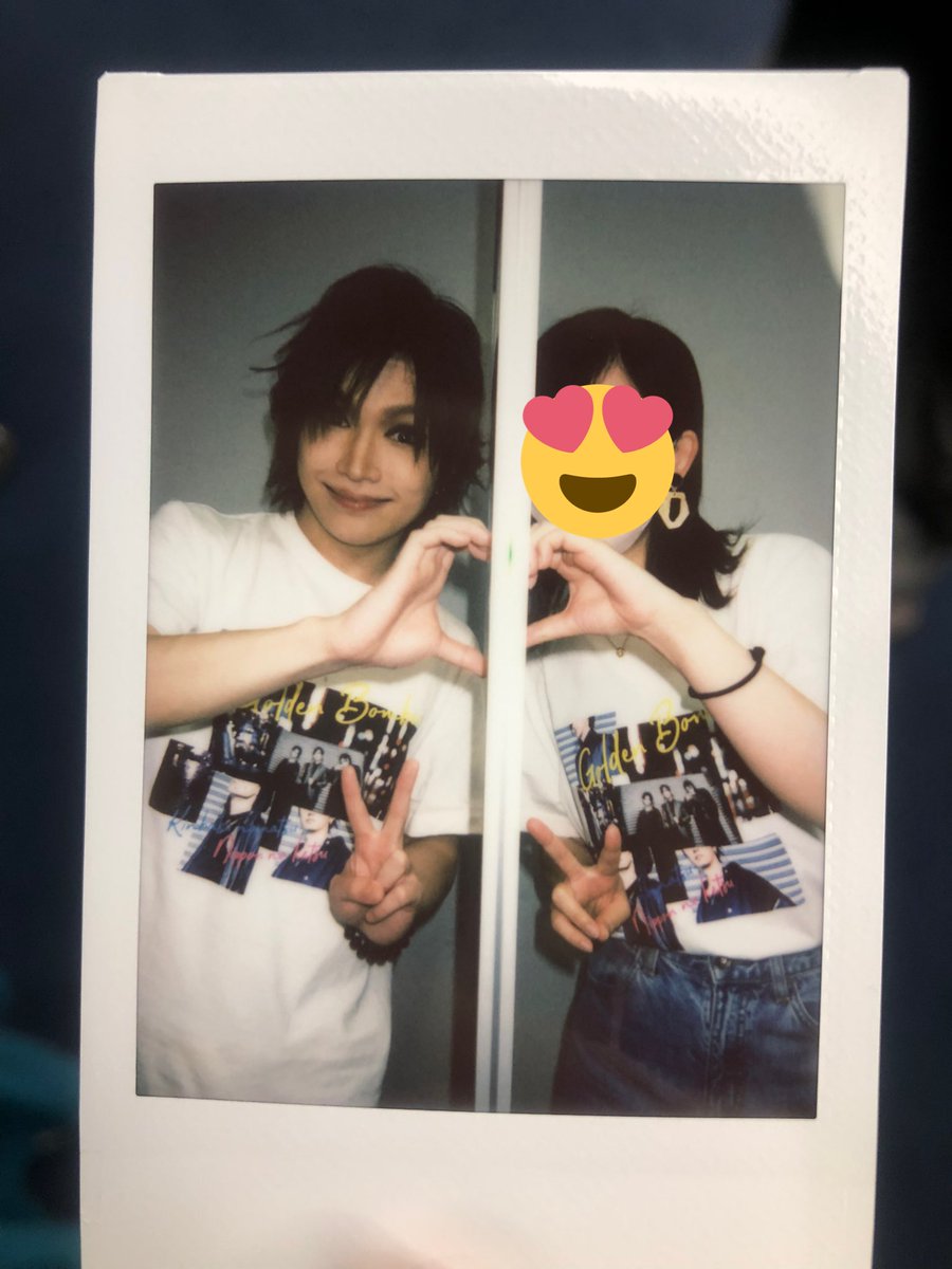 chirikkoxchiri2's tweet photo. 行ってきました…
近かった…心臓飛び出た…
色々考えましたが、私の中でこの方の代わりなんて居ないなと改めて思ったので、これからも応援します…🥰
もうチェキは腹決めて近づくべし！！
#金爆の夏日本のケツ https://t.co/0oCp17EdFZ
