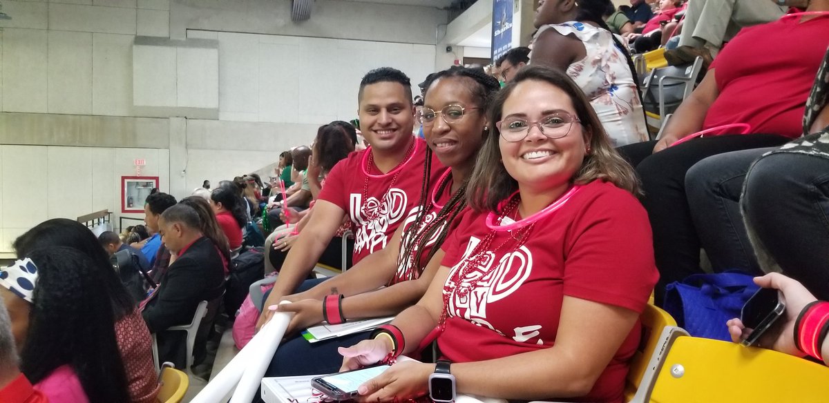 DavidLawrenceK8's tweet photo. Team Dolphins in the house  @SynergyMDCPS @DavidLawrenceK8 @MDCPS @MDCPSNorth @SuptDotres #Synergy2022 https://t.co/cKORCQ5gjD