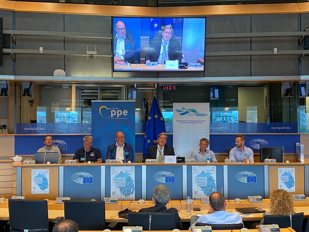 EuropecheOrg's tweet photo. European Parliament welcomes #VirtualReality  simulator for #maritime #emergencies with @GabrielMatoA &amp; @VRME_EU 

New Press Release ⤵️

https://t.co/uaWuKIOo7u

#safetyatsea #CFP #VRME https://t.co/zkZtvQca8A