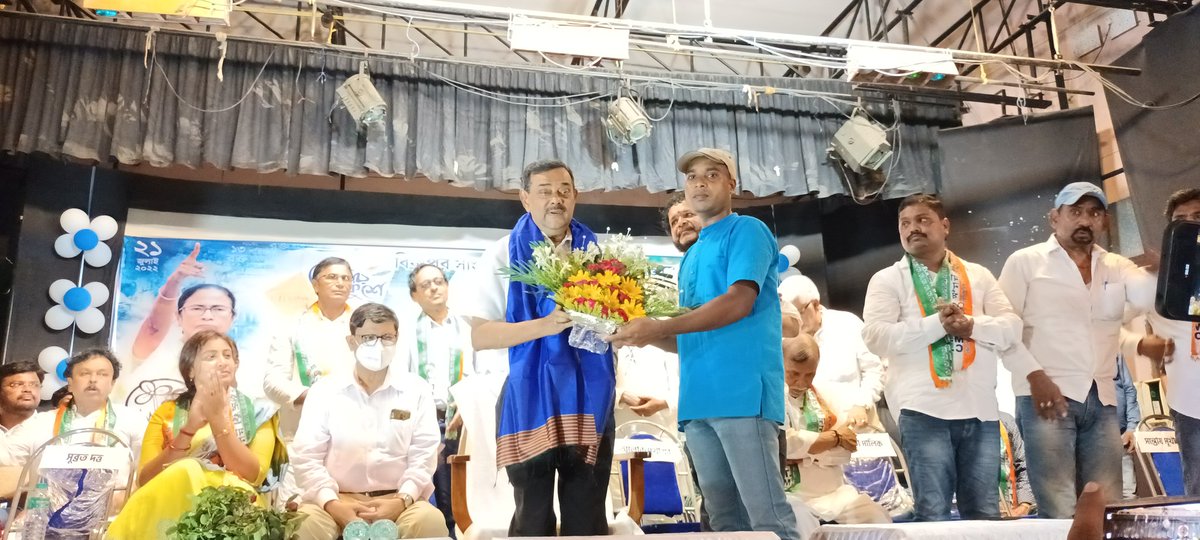 SamirCh39841787's tweet photo. বিষ্ণুপুর সাংগঠনিক জেলা তৃণমুল কংগ্রেসের উদ্যোগে ২১শে জুলাইয়ের প্রস্তুতি সভা ।
স্থান - সোনামুখী অডিটোরিয়াম হল https://t.co/t79Z1dshcn