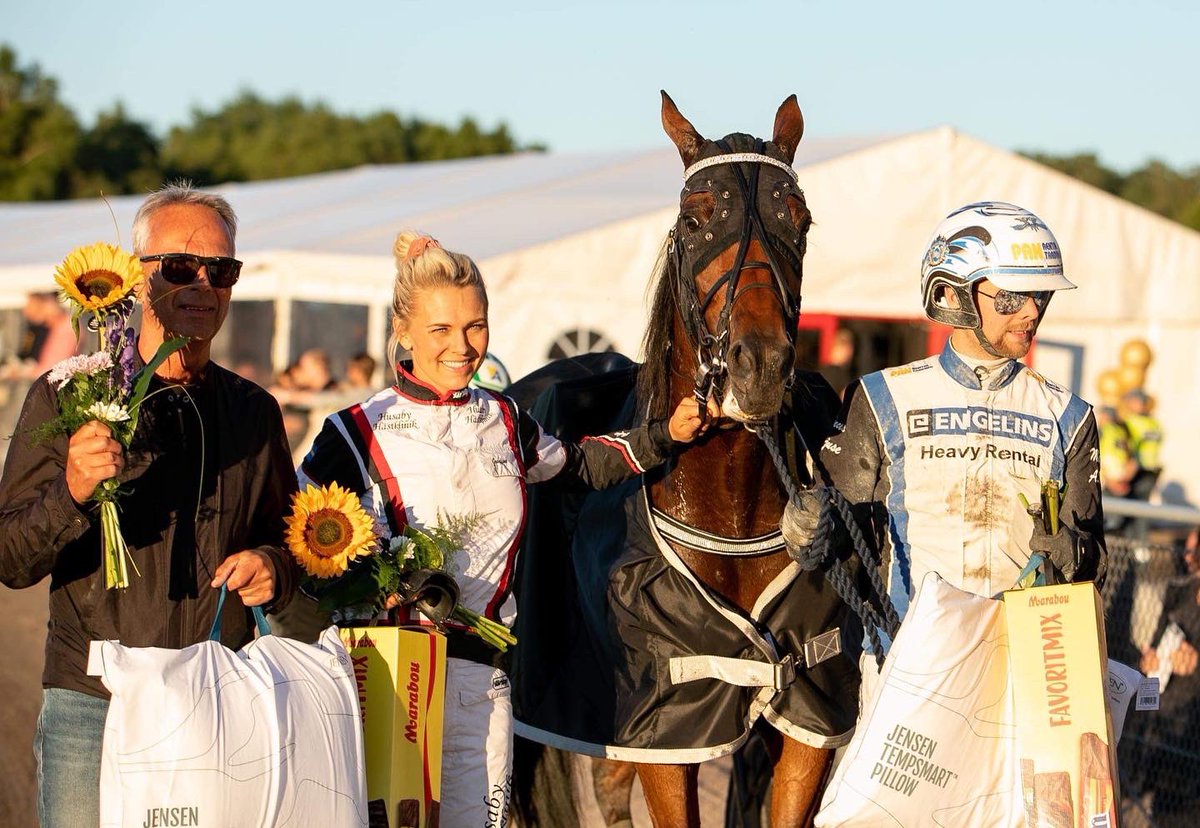 stipper87's tweet image. Chablis 🏆 Foto:@mianil1105