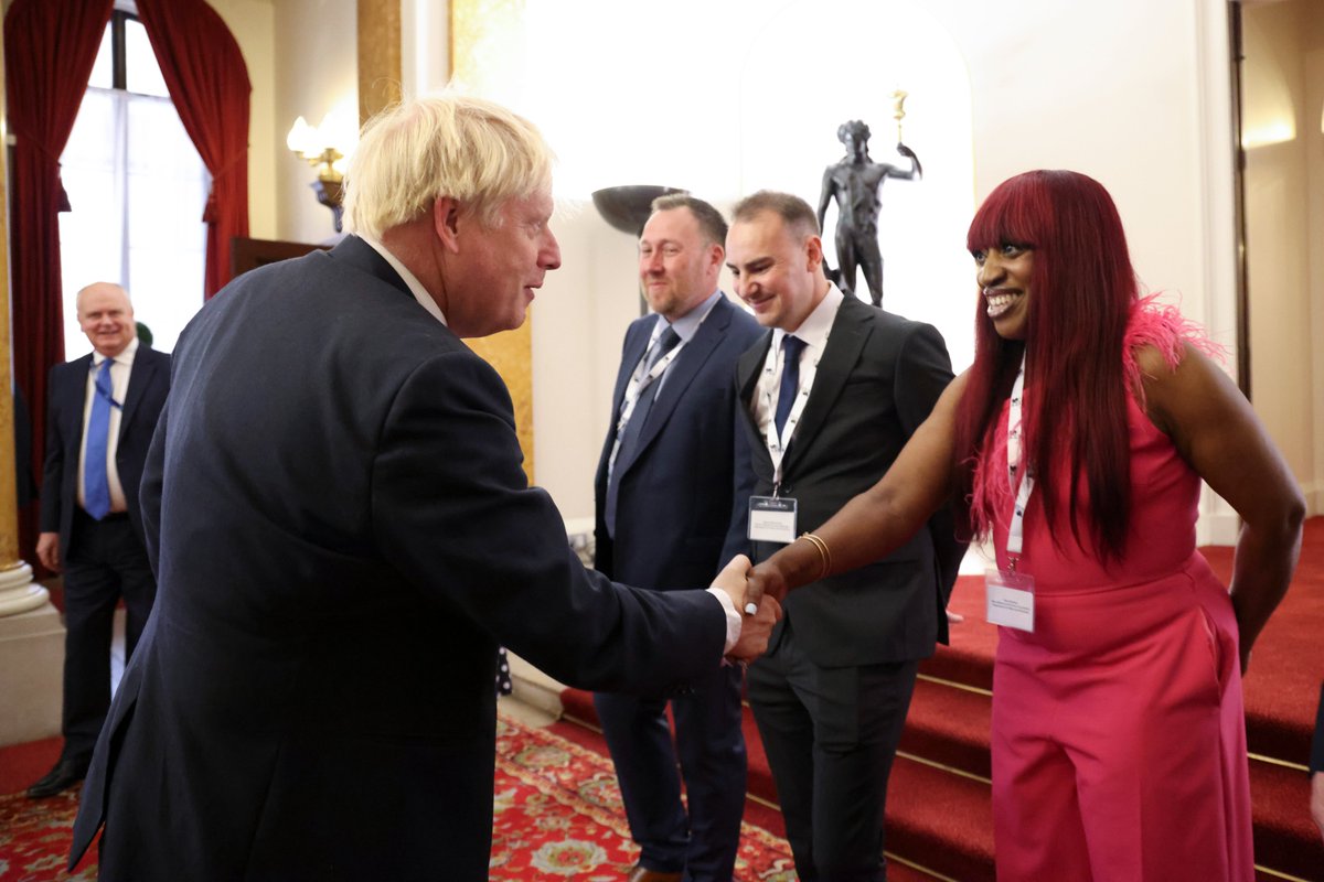 10DowningStreet's tweet photo. #Kickstart has given over 160,000 young people a foot on the careers ladder – bringing new talent, enthusiasm and energy to businesses across the country. 

Yesterday Prime Minister @BorisJohnson attended the Kickstart Awards to hear about how the scheme has transformed lives. https://t.co/fxUQKTwGlH