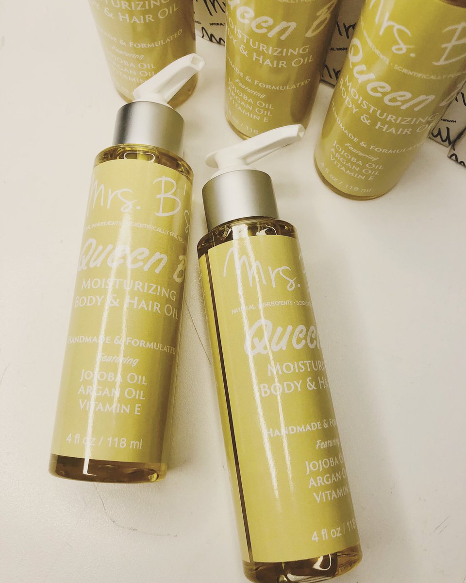 mrsbsoap's tweet photo. Queen B Hair &amp; Body Oil 🥰
https://t.co/qO7i7ESZOJ

#queen #queenb #bodyoil #bodyoils #hairoil #hair #softhair #softskin #haircare #skincare #body #natural #naturalskincare #handmade #artisan #smallbusiness #sale https://t.co/h0MPSs0Lru