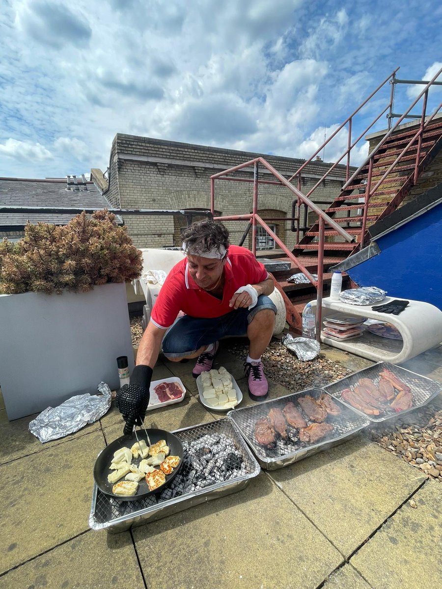 MarcusMarkou's tweet photo. 30 people fed... with one hand (as I'd stabbed one of them earlier) and a brother to cover the halloumi. #ItsaGreekthing https://t.co/3B23dvCuCX