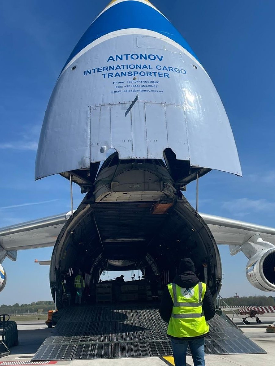 ACS_France's tweet photo. ACS Los Angeles a organisé le transport de 70 tonnes de materiel aerospacial à bord de l'AN-124 des Etats-Unis vers l'Italie - https://t.co/gOcHWZycbd
#aviation #transport #cargo #logistique #transportlogistique #affrètementcargo #cargosolutions https://t.co/K4cgjWtBaB