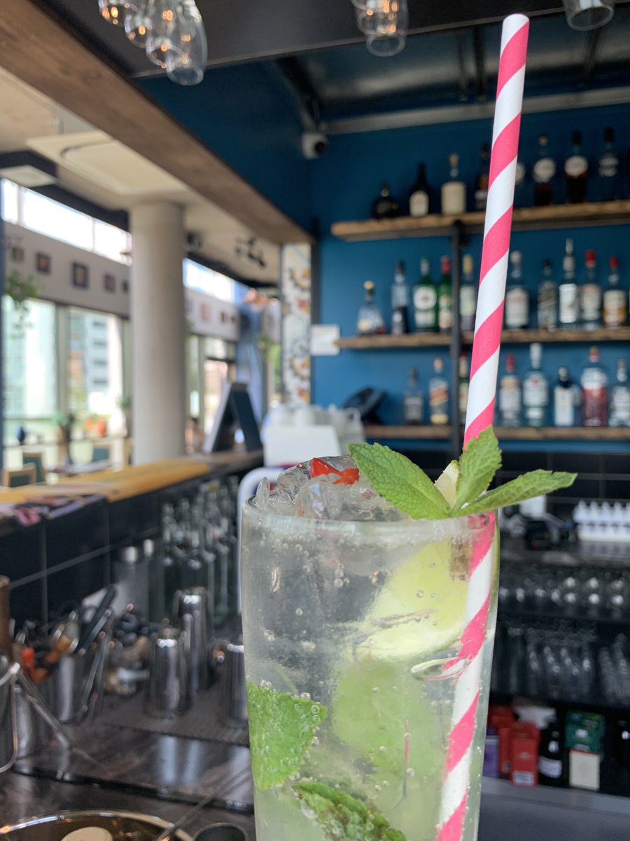 A cool Lime & Chili No-Jito hits the spot! Enjoying the lovely ambience of @CafeSpiceNamast #mocktails #RoyalAlbertWharf