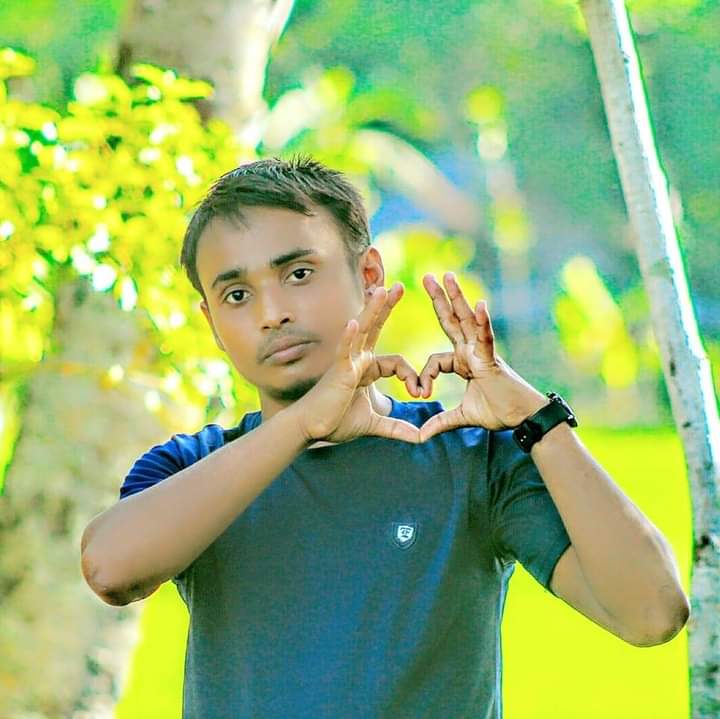 নিজের প্রতি বিশ্বাস রাখো! নিজের যোগ্যতার ওপর ভরসা রাখো! নিজের শক্তির ওপর বিনয়ী, কিন্তু যথেষ্ঠ আস্থা ছাড়া তুমি সফল বা সুখী হতে পারবে না।
