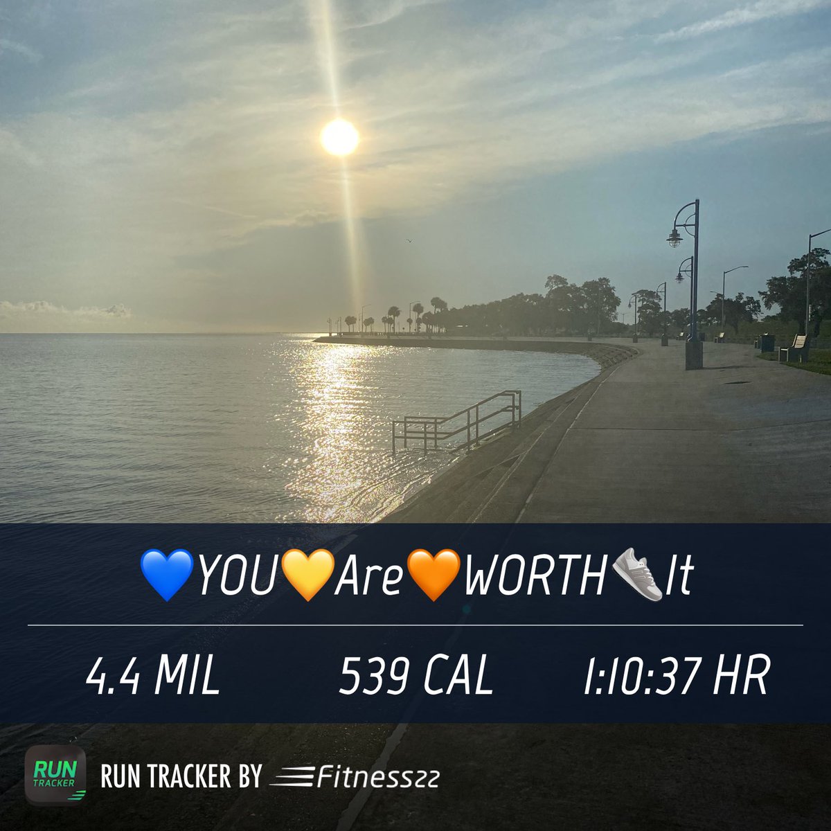 geauxnatural's tweet photo. 💙YOU💛ARE🧡WORTH👟IT! 
#Day13 #30DayJumpStartREMIX #TrekToExplore #AlongLakePontchartrain #TheLakeFront  #GirlTrek #GirkTrekNewOrleans #nolatreks #Drenched #Sunkissed 😘
👟💙💛🧡☀️💦 https://t.co/6VyMgVJfgR