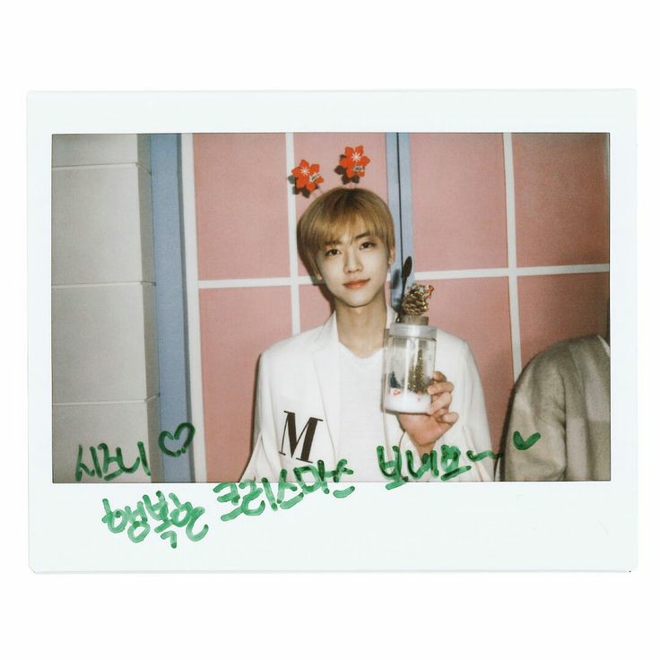 lim_jooyeon's tweet photo. merry xmas.🎄 https://t.co/QvnYxq7hVG