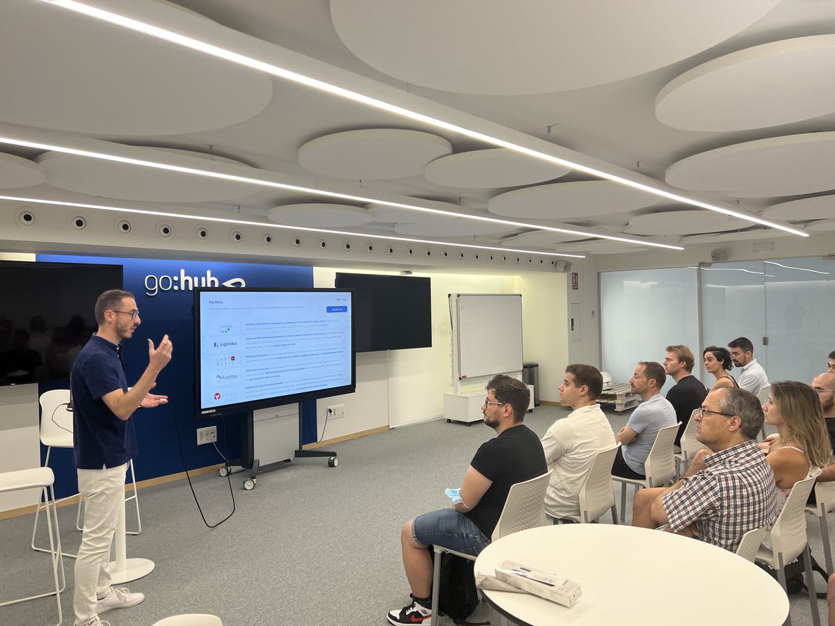 Ines Calabuig (@inescalabuig2) on Twitter photo Hoy hemos tenido una súper visita a nuestras oficinas <a href="/TheBridge_Tech/">The Bridge</a>👉primera Aceleradora de Talento Digital.
Hemos podido presentar <a href="/GoHubVentures/">GoHub Ventures</a> y compartir nuestros HQ con 26 de sus estudiantes y profesores
Con muchas ganas de seguir colaborando con ellos en el futuro! Hoy hemos tenido una súper visita a nuestras oficinas <a href="/TheBridge_Tech/">The Bridge</a>👉primera Aceleradora de Talento Digital.
Hemos podido presentar <a href="/GoHubVentures/">GoHub Ventures</a> y compartir nuestros HQ con 26 de sus estudiantes y profesores
Con muchas ganas de seguir colaborando con ellos en el futuro!
