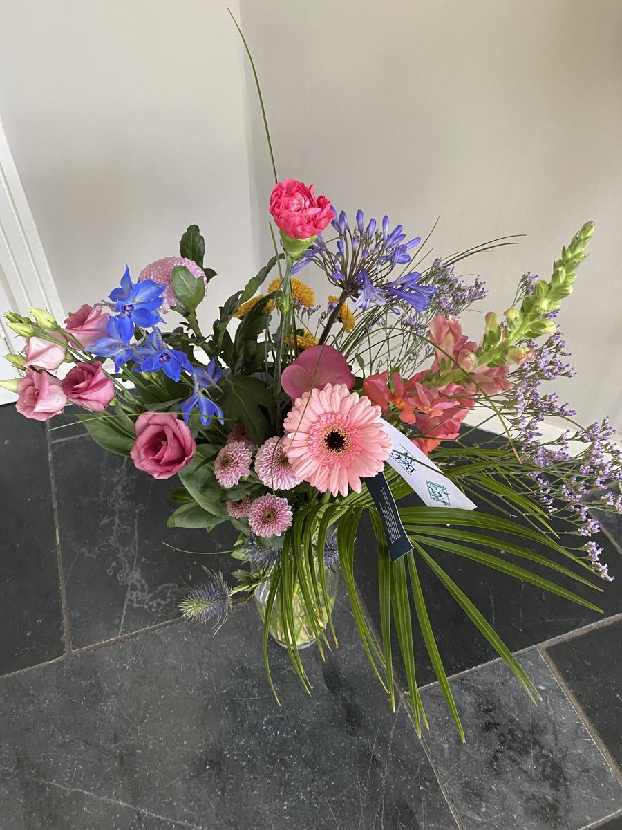 ⁦<a href="/BCDeWetering/">Businessclub De Wetering</a>⁩ bedankt! #birthday #flowers