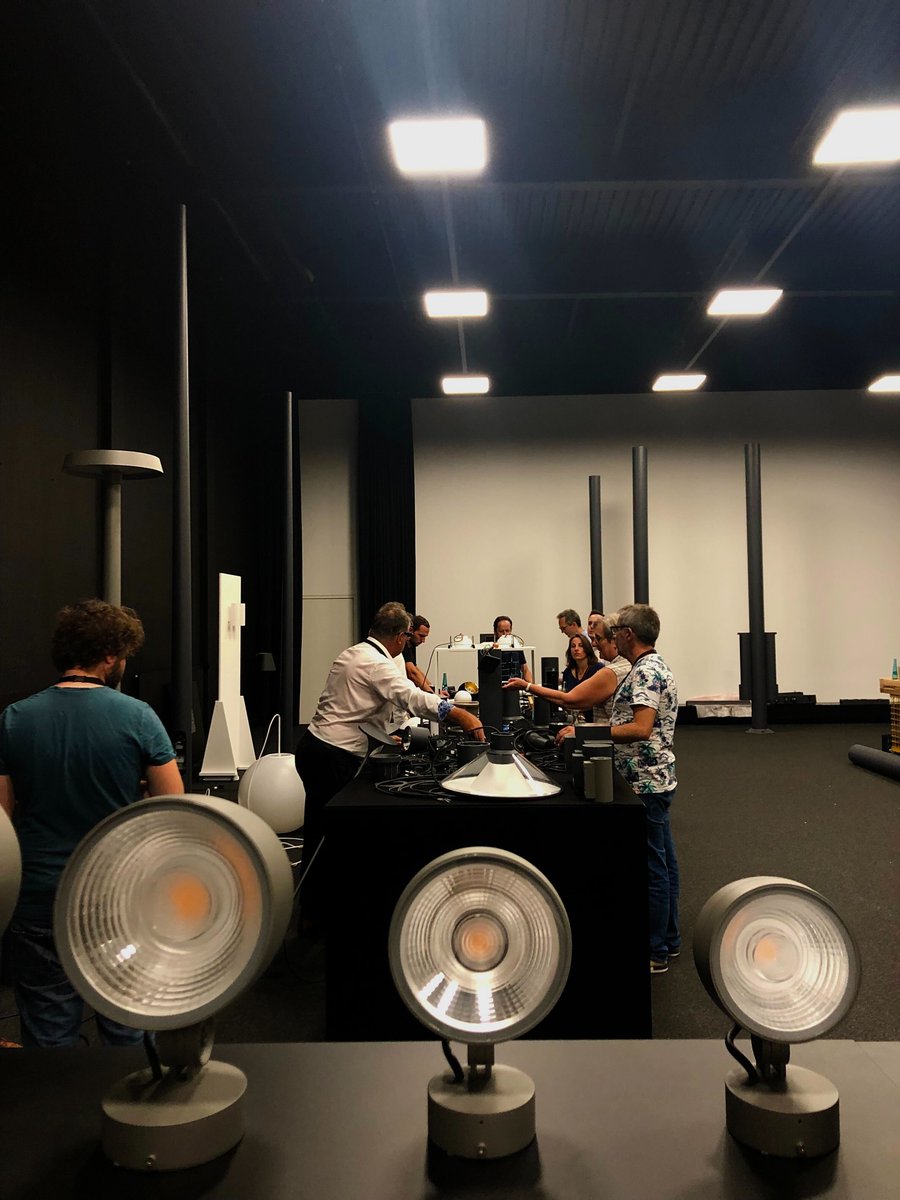 lea_lighting's tweet photo. Les Éclairagistes Associés sont venus passer quelques jours à Menden, en Allemagne pour visiter les usines BEGA.

Le fabricant allemand de luminaires nous a ouvert les portes de son usine pour nous faire découvrir l’assemblage et la confection de leurs éclairages extérieurs. https://t.co/Br5GYZBdy3