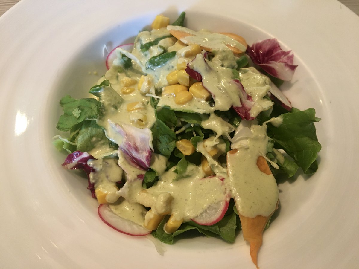 ayana_gohan's tweet photo. I went to the hamburg steak restaurant today.
The Demi-glace sauce was delicious because it has bitterness and umami.
The green salad dressing is delicious too!
The dessert is the gateau chocolat verrine with the banana mousse and glacee.
#lunch 
#Hamburg 
#tasty 
#japanesefood https://t.co/PILcX3gk29