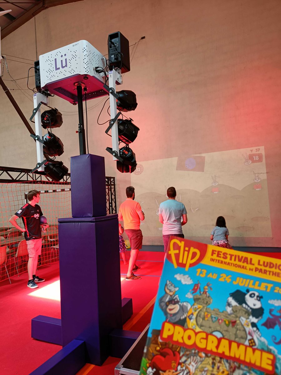 ➡️Festival Ludique International de @VilleParthenay 

La Horde est présente au FLIP avec le dispositif LÜ ! 🙌

📢Retrouvez-nous jusqu'à 20h au gymnase Mendes France du Village Parallèle Ludique pour partager une activité vidéoludique avec toute votre famille ! #WeAreHorde 🔴⚫️