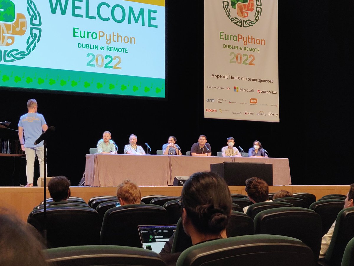oguza1b's tweet image. #EuroPython2022 :)