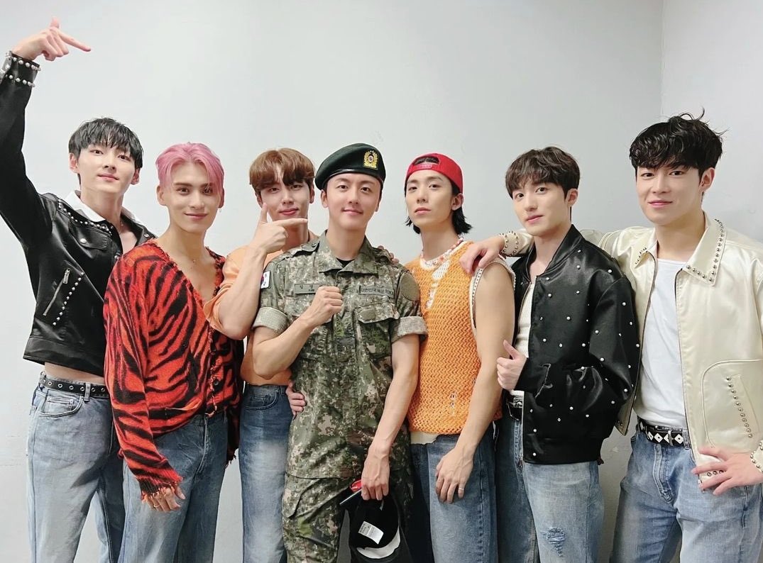 SF9FantasyTR's tweet photo. [220713] #Youngbin Instagram Güncellemesi

“İlk tatilim🙂
Dünyanın en havalıları SF9
SCREAM promosyonları için fighting!!”

A/N: Best lider değil de ne🥰
@SF9official #SF9 #에스에프나인 https://t.co/HULS6HGRE6