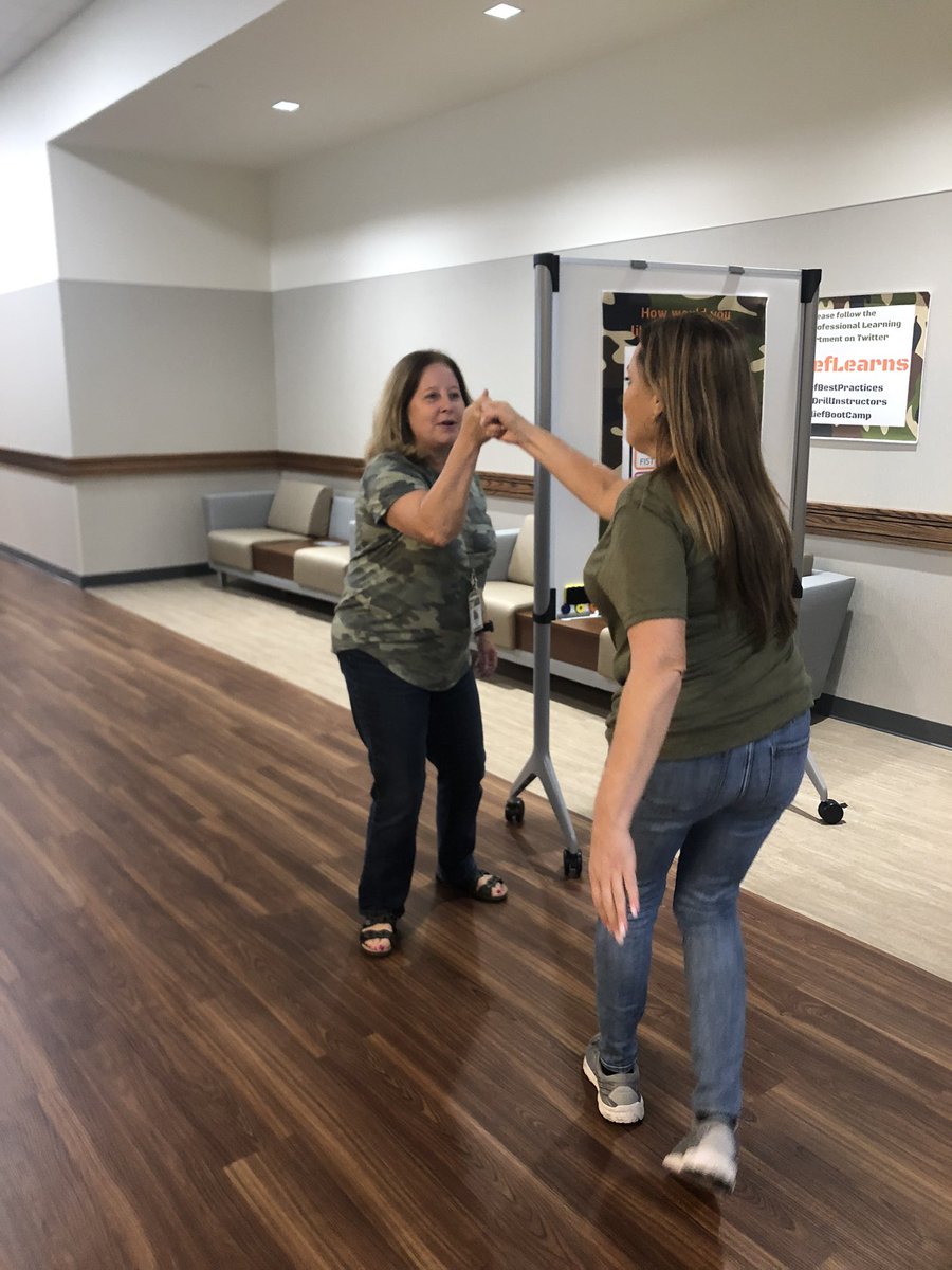 PetroskyPirates's tweet photo. How do you want to be greeted!! Starting the day on the right foot! @AliefLearns #bestpracticebootcamp https://t.co/9C3AUWb0Ob