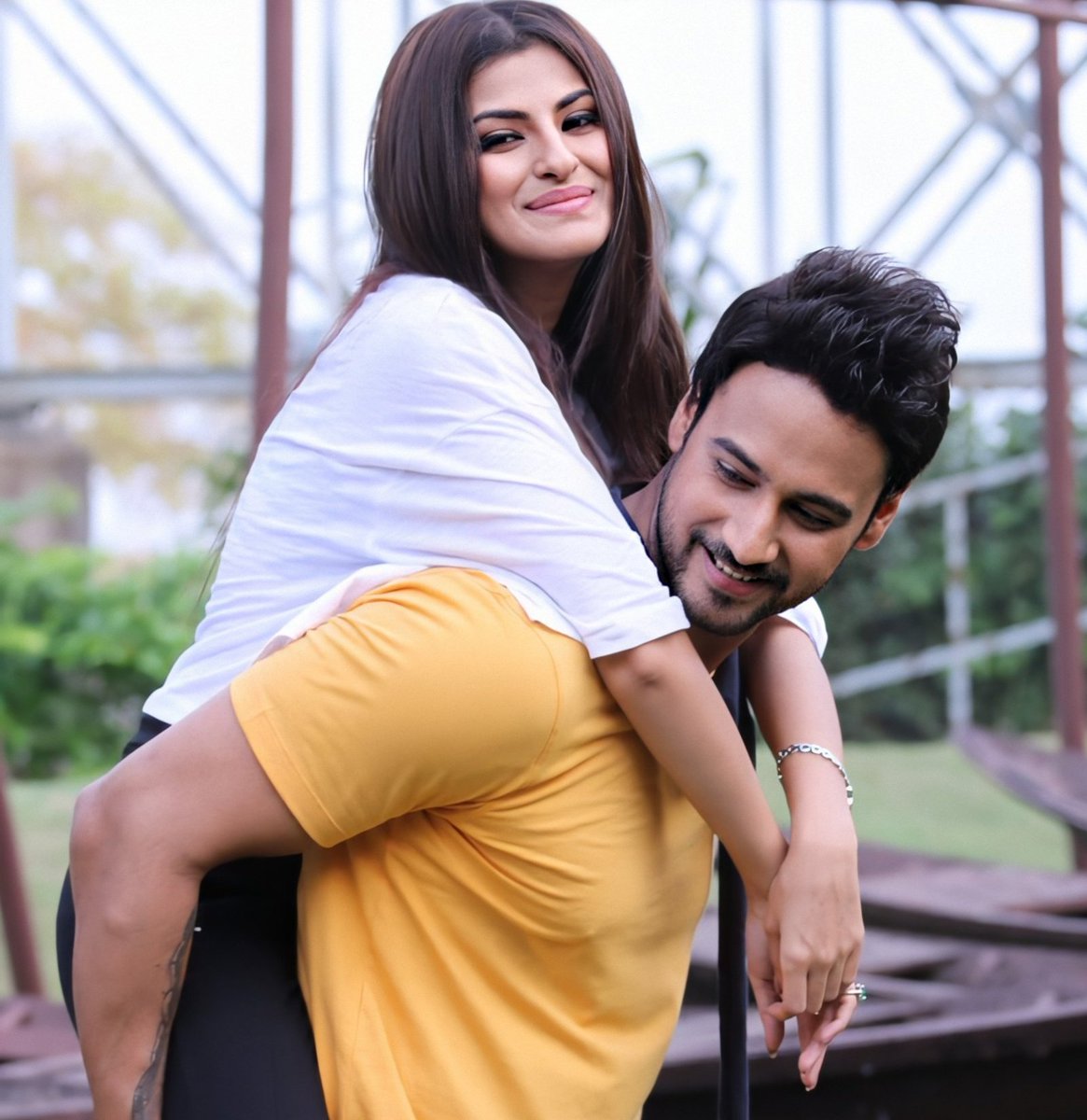 YashFanCluboffc's tweet photo. 4 Years of Fidaa✨❤️
@Yash_Dasgupta
@sanjbee
#yashdasgupta #sanjanabanerjee #yfc #weloveyouyash #ouridolyashD #fidda https://t.co/3Yu4Bn4Wxi