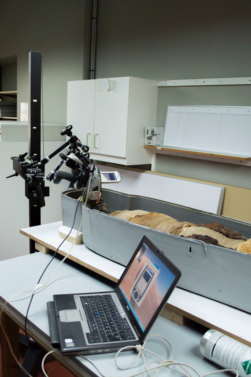 c2rmf's tweet photo. #Setjaimengaou, la momie du musée de Picardie @AmiensMetropole est au #C2RMF les analyses et examens se poursuivent. Elle est récemment passée aux RX, ses yeux incrustés sont en cours d'analyse et les cercueils sont examinés avant la phase de restauration qui débutera bientôt https://t.co/IqkwyUvutA
