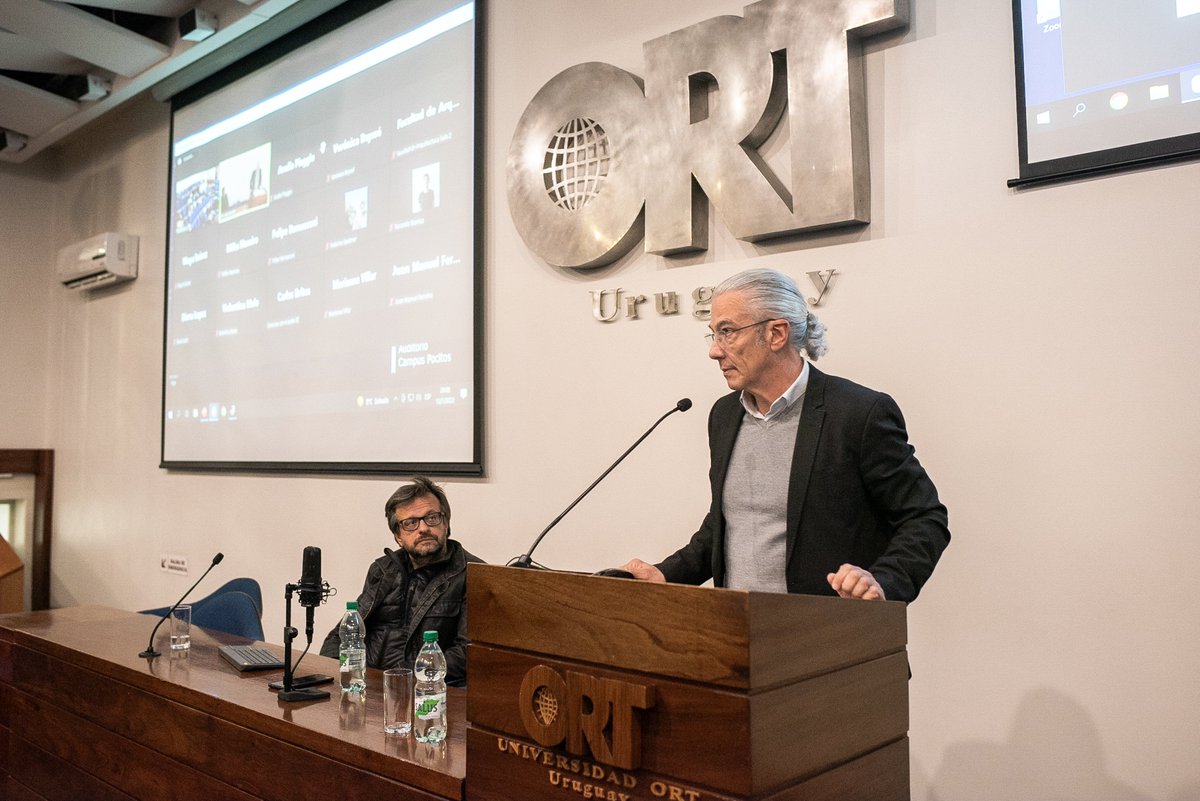 UniversidadORT's tweet photo. 𝗜𝘁𝗶𝗻𝗲𝗿𝗮𝗿𝗶𝗼 𝗱𝘂𝗮𝗹

En el marco del Programa @EUErasmusPlus, el Dr. Arq. Jesús de los Ojos, docente de la Escuela Técnica Superior de Arquitectura de la @UVA_es, ofreció una conferencia acerca de las líneas de investigación en las ideas y proyectos de @Oaestudio. https://t.co/kOeRt8zqv1