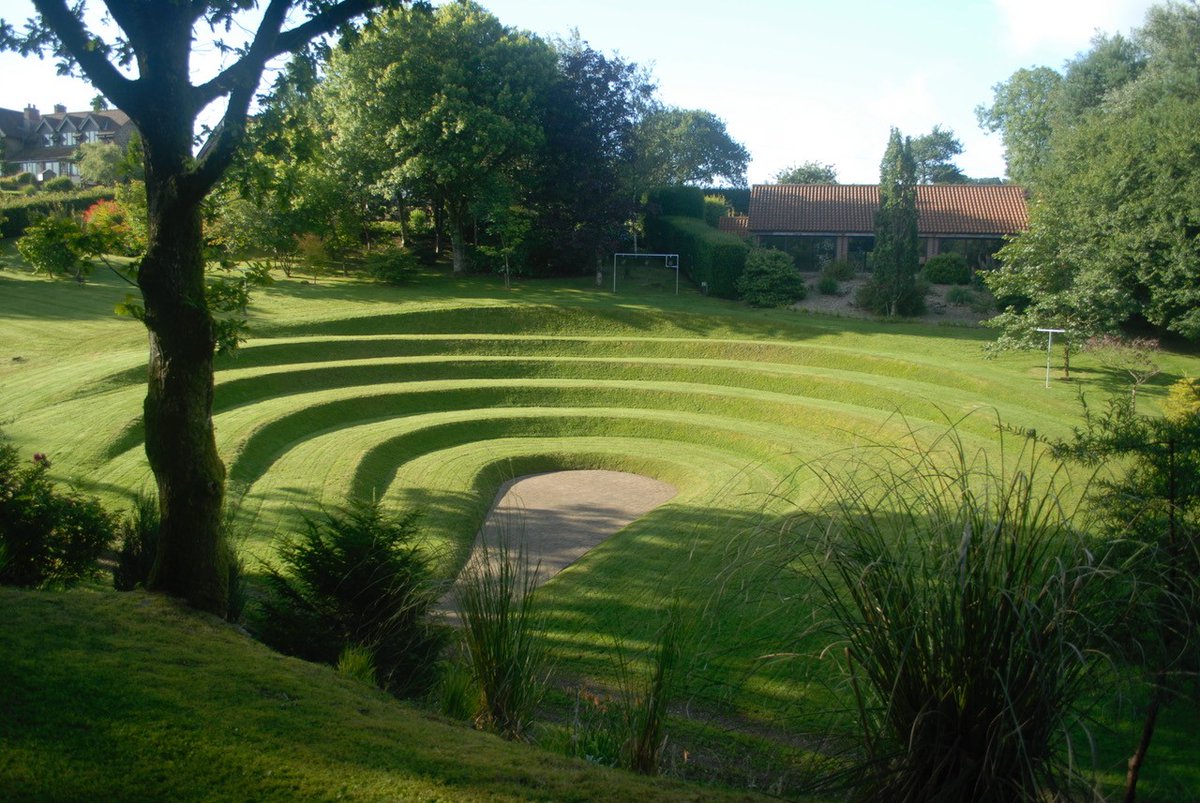 CommonPlayers22's tweet photo. @VisitDulverton @MidDevonGazette Look at these beautiful photos of Knackershole Garden Theatre!

We'll be there on Sunday at 4pm performing Alice in Wonderland - a great family activity for the weekend!

Tickets available online or in person on the day https://t.co/pPcG1gIlgG https://t.co/aW3q32Djiq