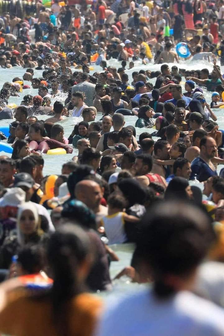 الحمد لله انى قاعدة في البيت ومروحتش اسكندرية😂😂