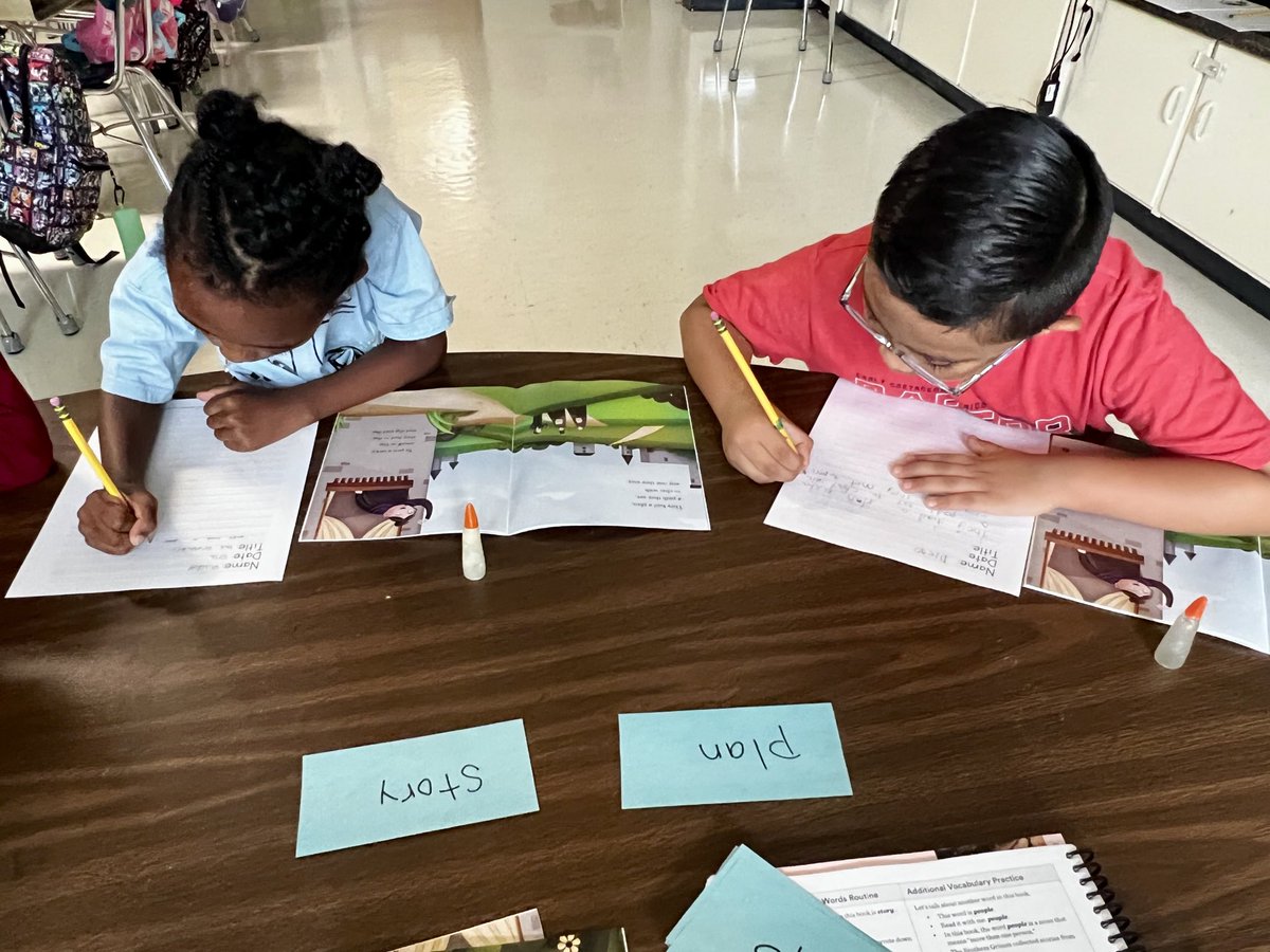 HendersonShane's tweet photo. Using ⁦@wilsonlanguage⁩ #Geodes to find evidence in the text to prove and write the answers to text dependent questions after reading #CCSReadAndGrow #OneChatham ⁦⁦@carlammurray⁩ https://t.co/VURrQ7UvkU