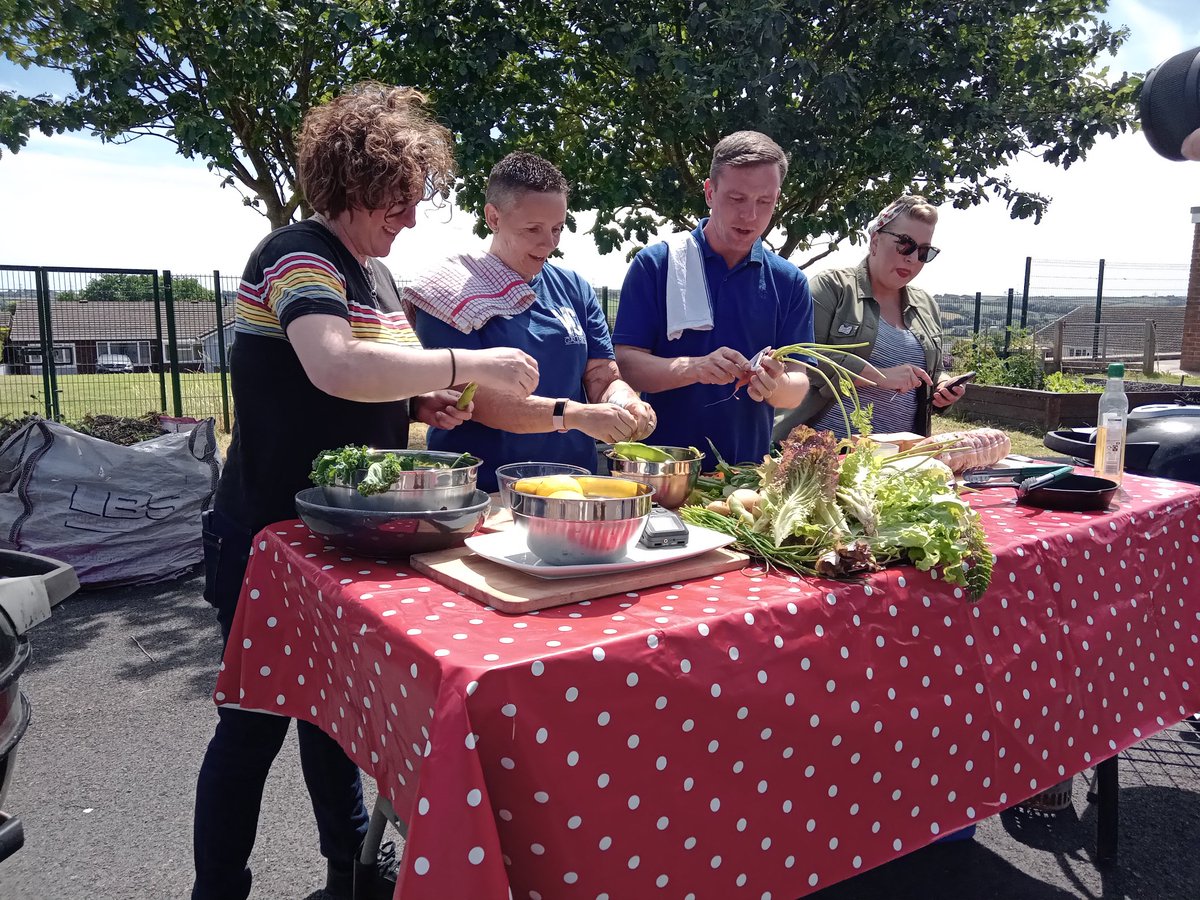 WTelegraph's tweet photo. Today @BBCOne's @samandshauna were @TheVCGallery's incredible #PembrokeDock hub supporting VC's efforts with #mentalhealth. Great work everyone🙏. #BigCookOut https://t.co/2iGr2nnZW2