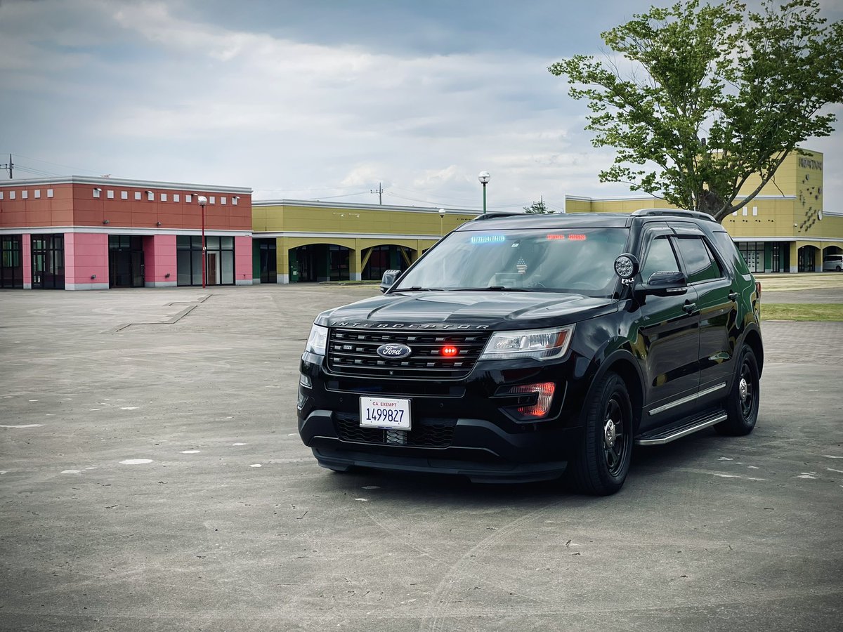 yakkuru911's tweet photo. 🇺🇸🇺🇸🇺🇸
🚓💨
🇺🇸🇺🇸🇺🇸
#fordpoliceinterceptorutility #policeinterceptorutility #policecar #policeinterceptor #fordexplorer #LE #LEConfidential #LECon4 #LEConfidential4 https://t.co/c5NWX6crzy