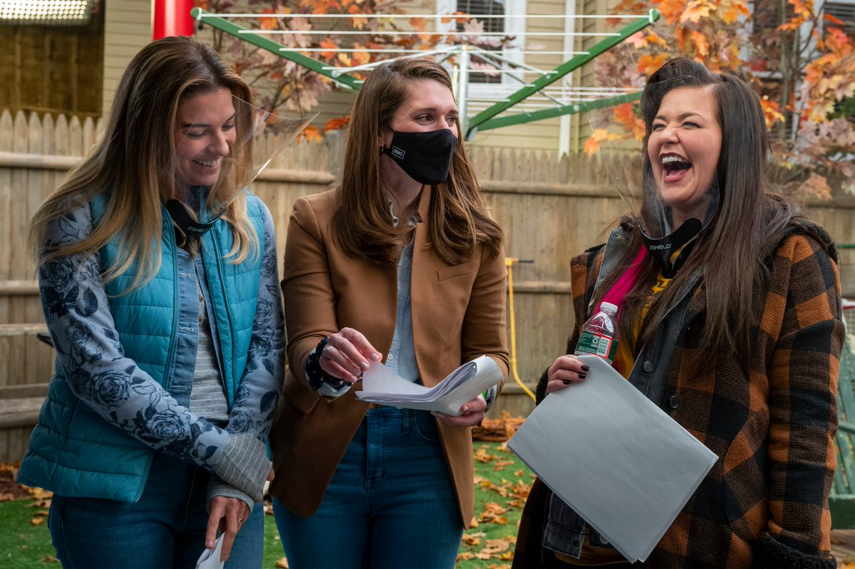 Everyone had fun on the set of season 1.