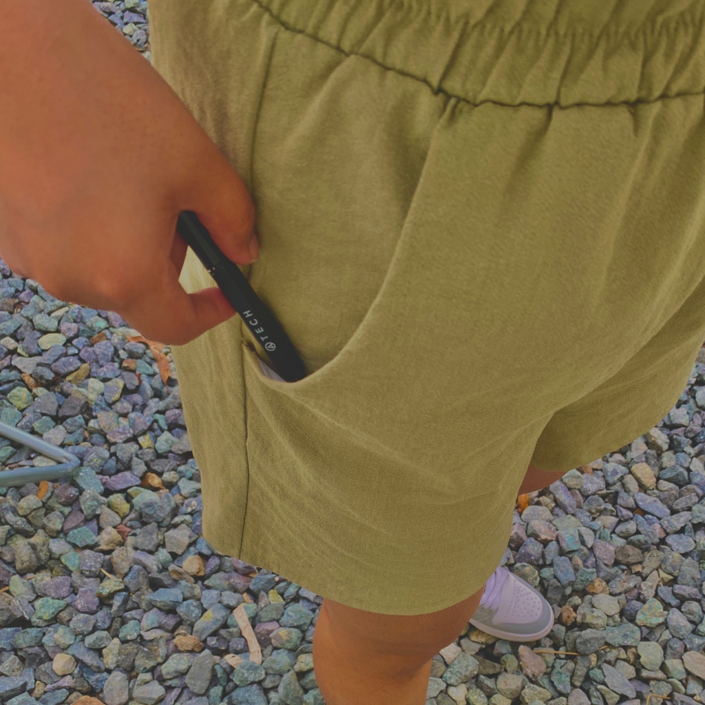 Atechgo's tweet photo. A small but very useful pen tool!

Constructed using premium materials that can withstand daily usage. This pen tool features 5 handy functions that are great for unexpected fixes. Ideal for carrying when going outdoors so you could be ready for any fixes while on the road! https://t.co/afqi6kjImc