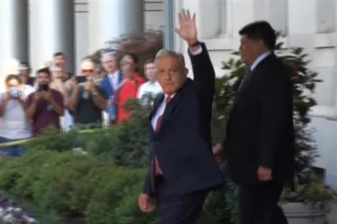 AMLO se reúne con empresarios de EU y México