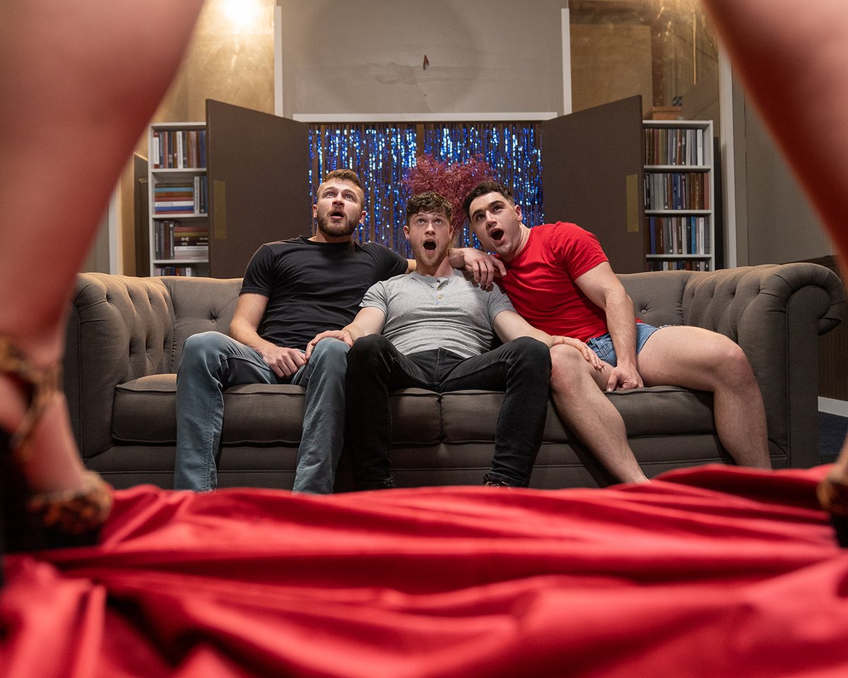 Men's tweet photo. Caption this 😏 @FinnHardingX @XXXMBoston @devyheavychevy https://t.co/lMKrugGcFW