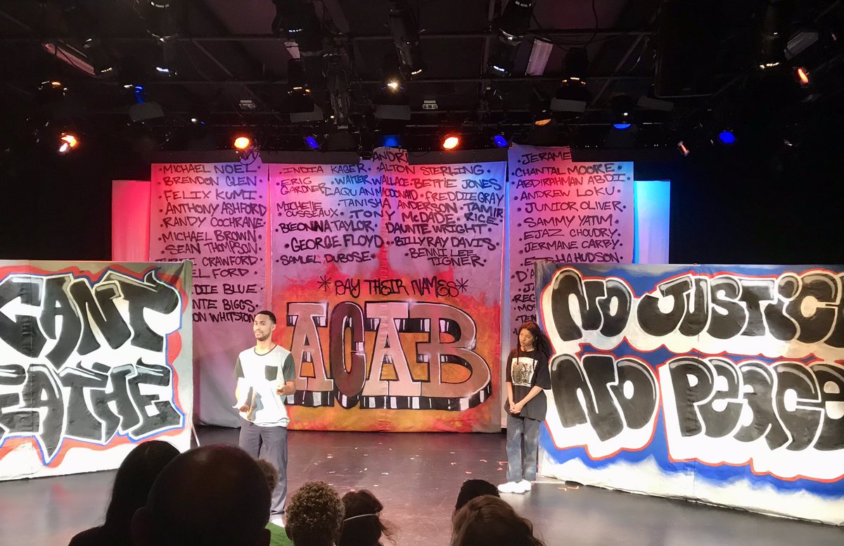 d_chua's tweet image. Yesterday’s @Toronto_Fringe highlight X and Da Spirit, with its performers in front of a recreation of the original mural which inspired the piece, celebrating the lives of Black people murdered by law enforcement. Just 2 more shows Fri &amp;amp; Sat so book now.
fringetoronto.com/fringe/show/x-…