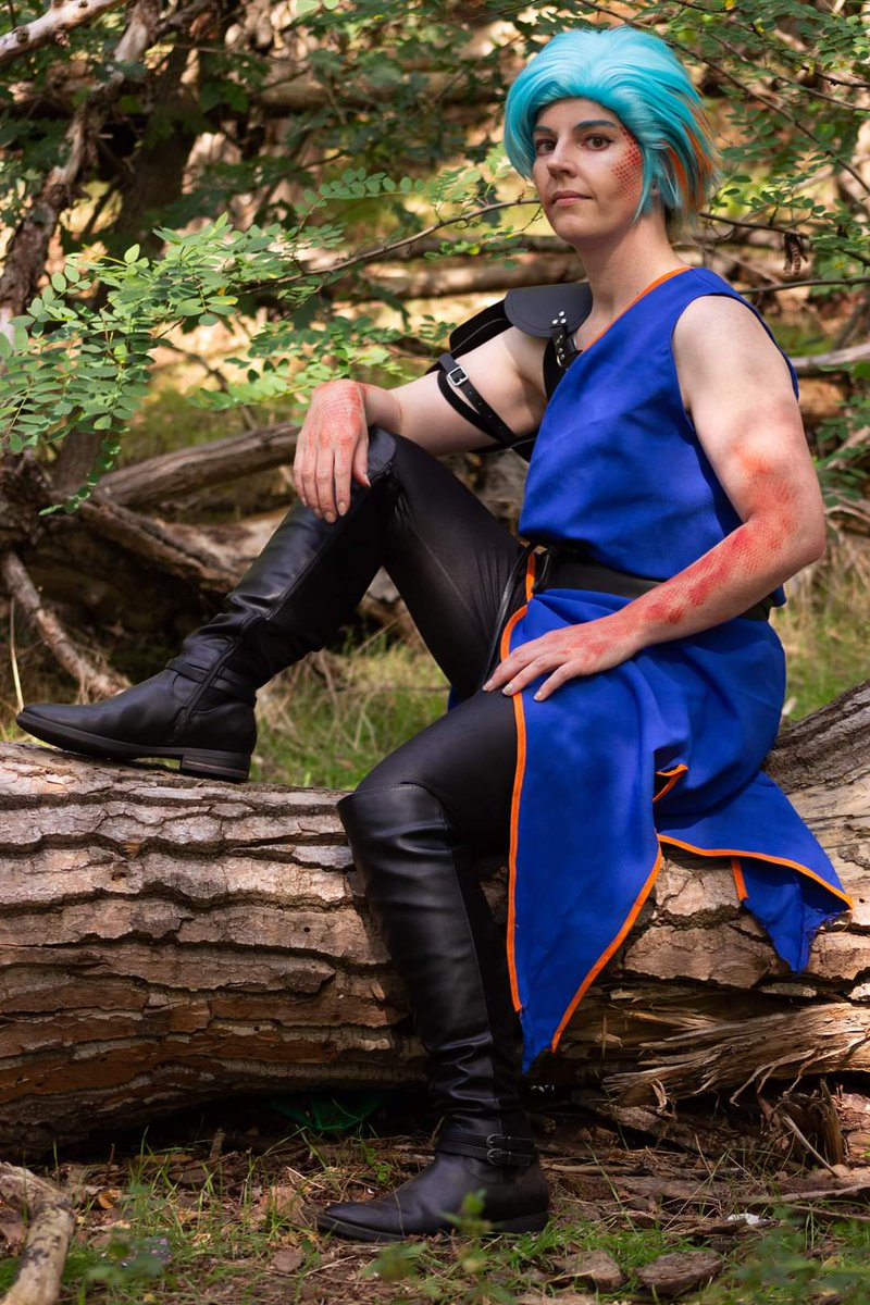 Die Charatervorstellung beginnen wir mit Fuego.

Teufelsfrucht: Antike Zoanfrucht
Salama Salama no Mi 

Er ist ein Fan von Clyde und verehrt ihn als Boss.
Liz  kann er nicht leiden und ärgert sie gern, auch wenn er Angst vor ihrer Teufelskraft hat.

Gespielt wird Fuego von Kira.