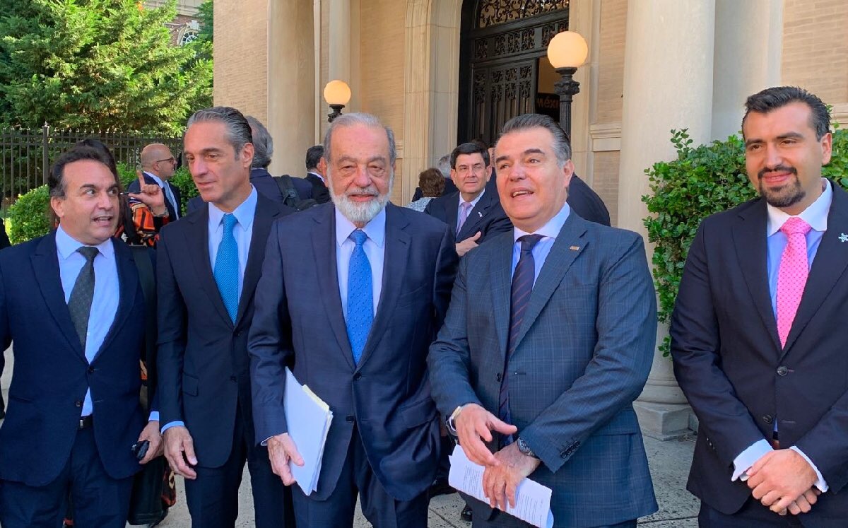 AMLO se reúne con empresarios de EU y México