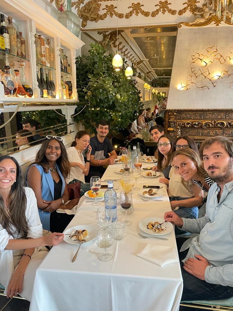 eFPEmprende's tweet photo. Hace una semana que nuestros ganadores de la #FinaleFP disfrutaron de sus premios, una experiencia llena de innovación y emprendimiento en la capital. Recordamos algunos de los mejores momentos.
@FundCreate @camarascomercio @rio_tormes @itm_miranda
#FinaleFP #PremioseFP https://t.co/UUV1s64SUq