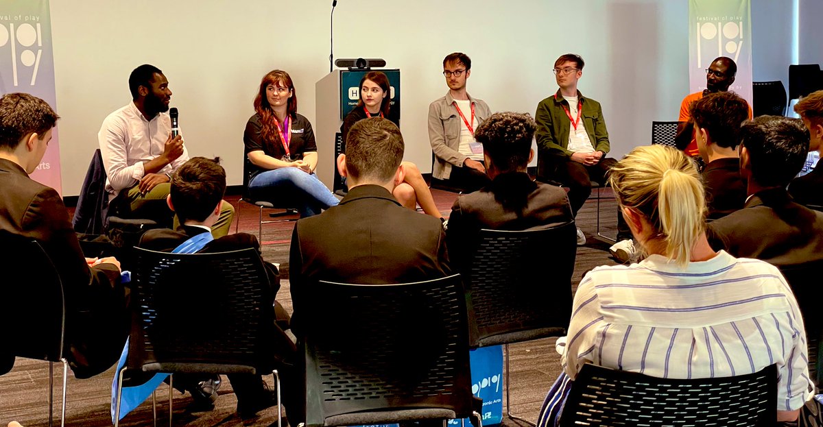 Our careers panel is super special with former @DigSchoolhouse students from @ict_sjfdewsbury, discussing different entry paths into a career in video games. Can you spot the stars from Team Veracity, our VERY 1st #DSHesports champions in 2017 🥇 🏆 #FestivalofPlay22 #DSHplay