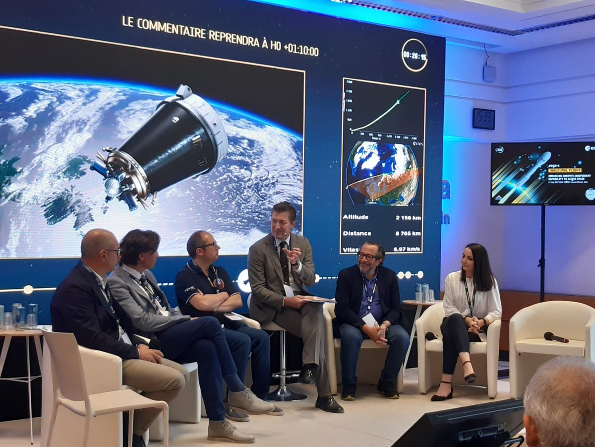 ASI_spazio's tweet photo. Un nuovo panel discute ora delle capacità della missione #VegaC presenti Giuseppe Bianco di @ASI_spazio, Markus Brugger @CERN Rebecca La Norcia Mission manager di Alpha cubesat, John Robert Brucato @mediainaf e Daniele Francesconi @Thales_Alenia_S @ESA_Italia https://t.co/RvrmoQyHoS