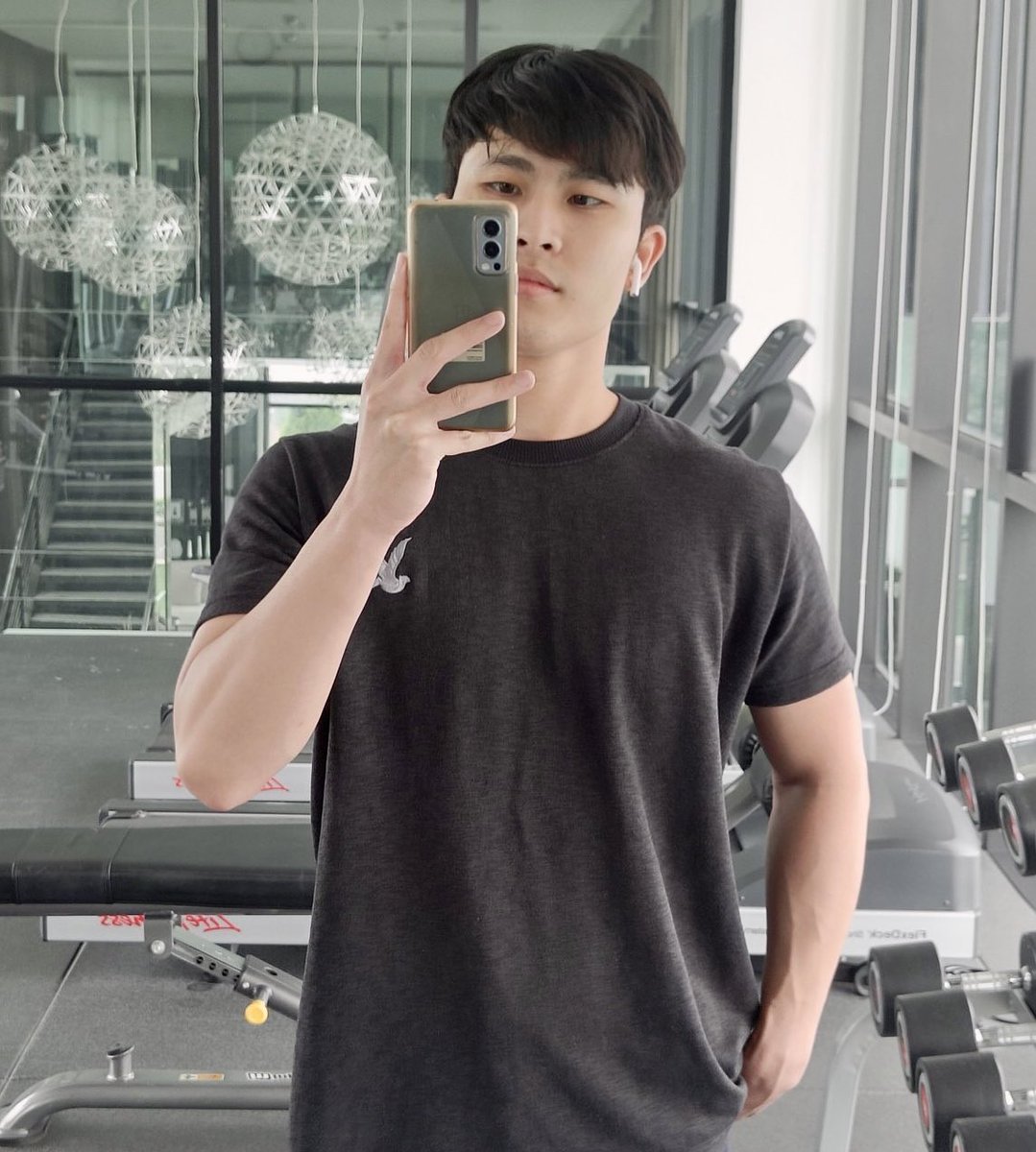 beerrooom's tweet photo. เหมายิมคนเดียวไปเลยดิ 🥵💪🏻 https://t.co/tNgdaMGfCF