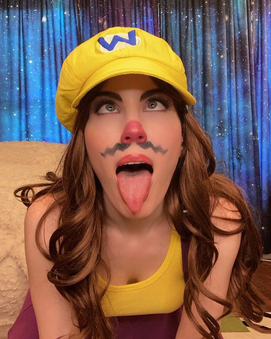 Of course my first successful #ahegao face would be in my #Wario cosplay 😝 https://t.co/U9ZMaqgcSg<a href="/tag/ahegao"class="tags">#ahegao</a><a href="/tag/wario"class="tags"><span>#wario</span></a>