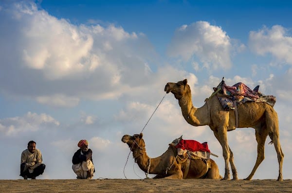 NamasteyNFT's tweet photo. Keep distance is a beautiful travel photography by @pauldheeraj available in the collection #ThePrologue https://t.co/icja9FKK5d