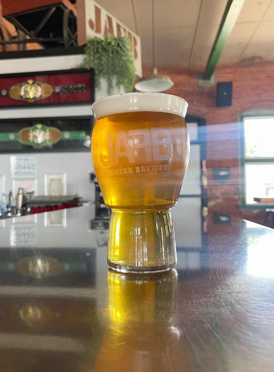 🌧 Really could use a Rain Delay rn 🌧

#raindelay #ipa #westcoast #westcoastipa #rainydayplease #itsrainingbeer #bringiton #ohiocraftbeer #beerme #JAFB