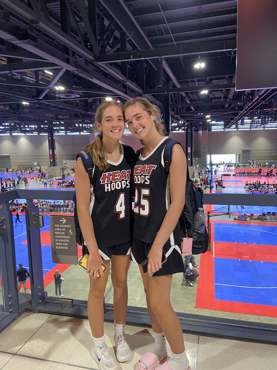 Great tournament in chicago with <a href="/heat_hoopsaau/">Upper Makefield HEAT Hoops</a>