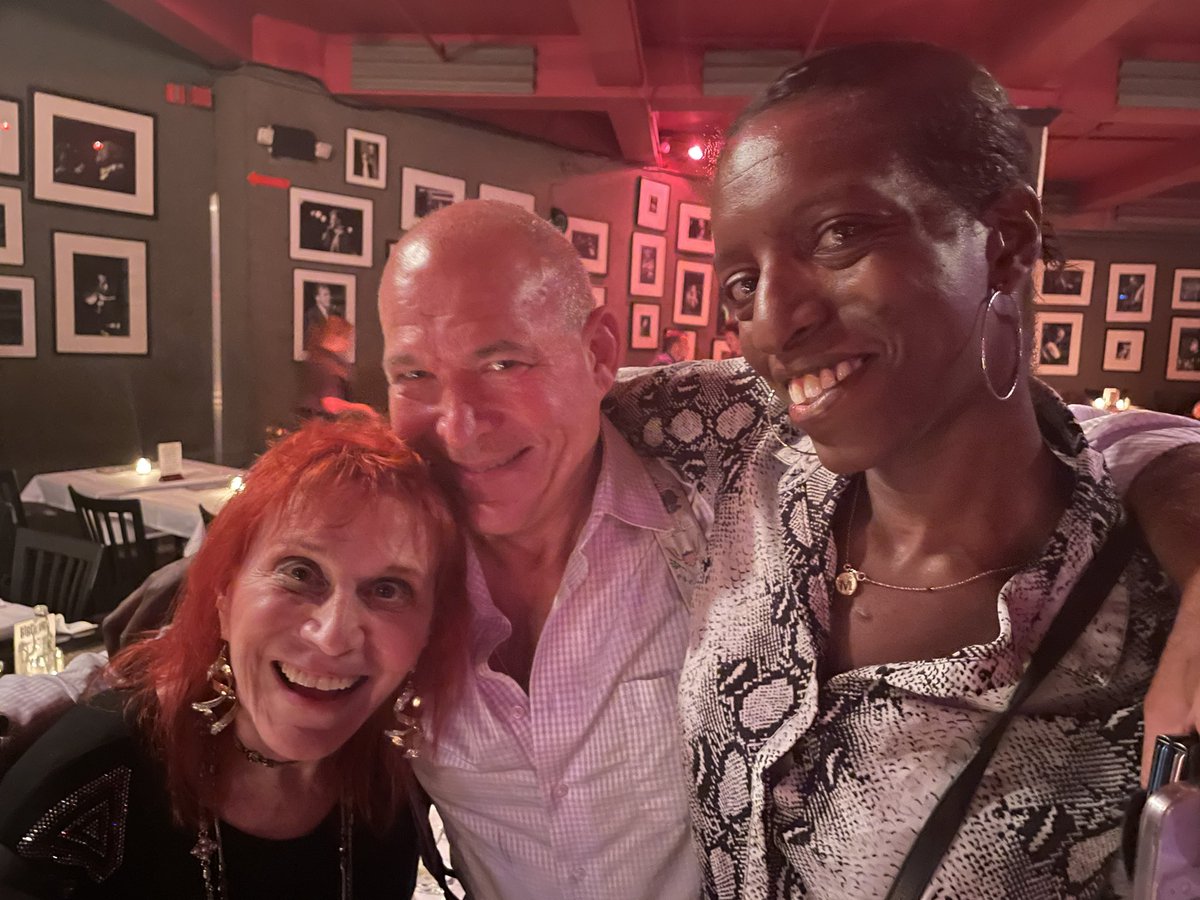 Thank you @DrJudyK for inviting me to and incredible birthday celebration and fundraiser for @ActorsFund @jamiederoy @childofthe50_s #JulieGold @birdlandjazz