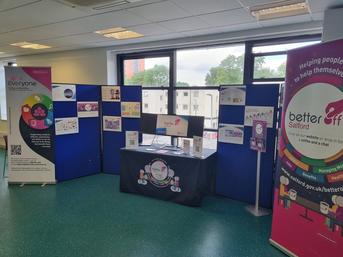 SalDavis19's tweet photo. Great day! @SalfordCouncil sharing, collaborating and learning! #innovate #digitalsalford #collaborationforsuccess #servicereform @KarenSnape77 @ClaireFewings96 @MarkNev2 @Steven_fry1 https://t.co/lj7Z2PmKbm