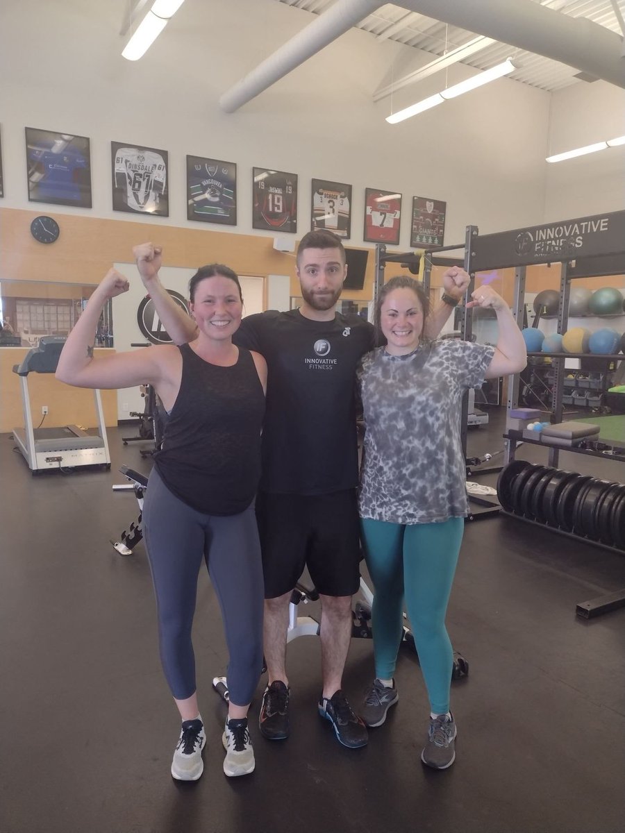 impulsesport's tweet photo. Workout at @IFPortMoody followed by a brew at @MoodyAles, there’s no better way to spend an afternoon 💪🏼 
Featuring Miller 🐶
#workout #innovativefitness #DogsofTwittter #beer #impulsesporttherapeutics #portmoody #brewersrow https://t.co/TzaYnhp9zh