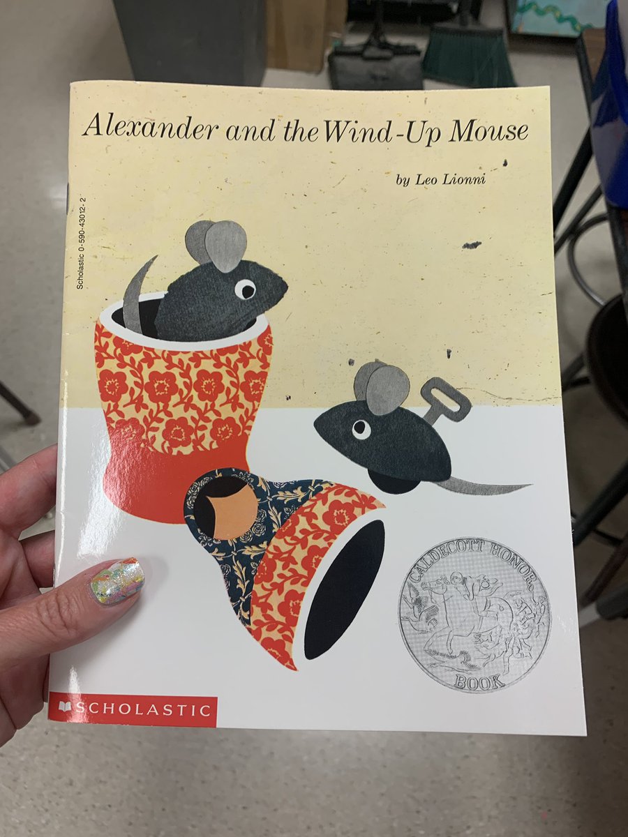 CoachKokely's tweet image. Ms. Karaffa’s 2nd graders writing letters to their toys after reading, “Alexander and the Wind-up Mouse” this morning!! #PCSDSALE 📖✏️